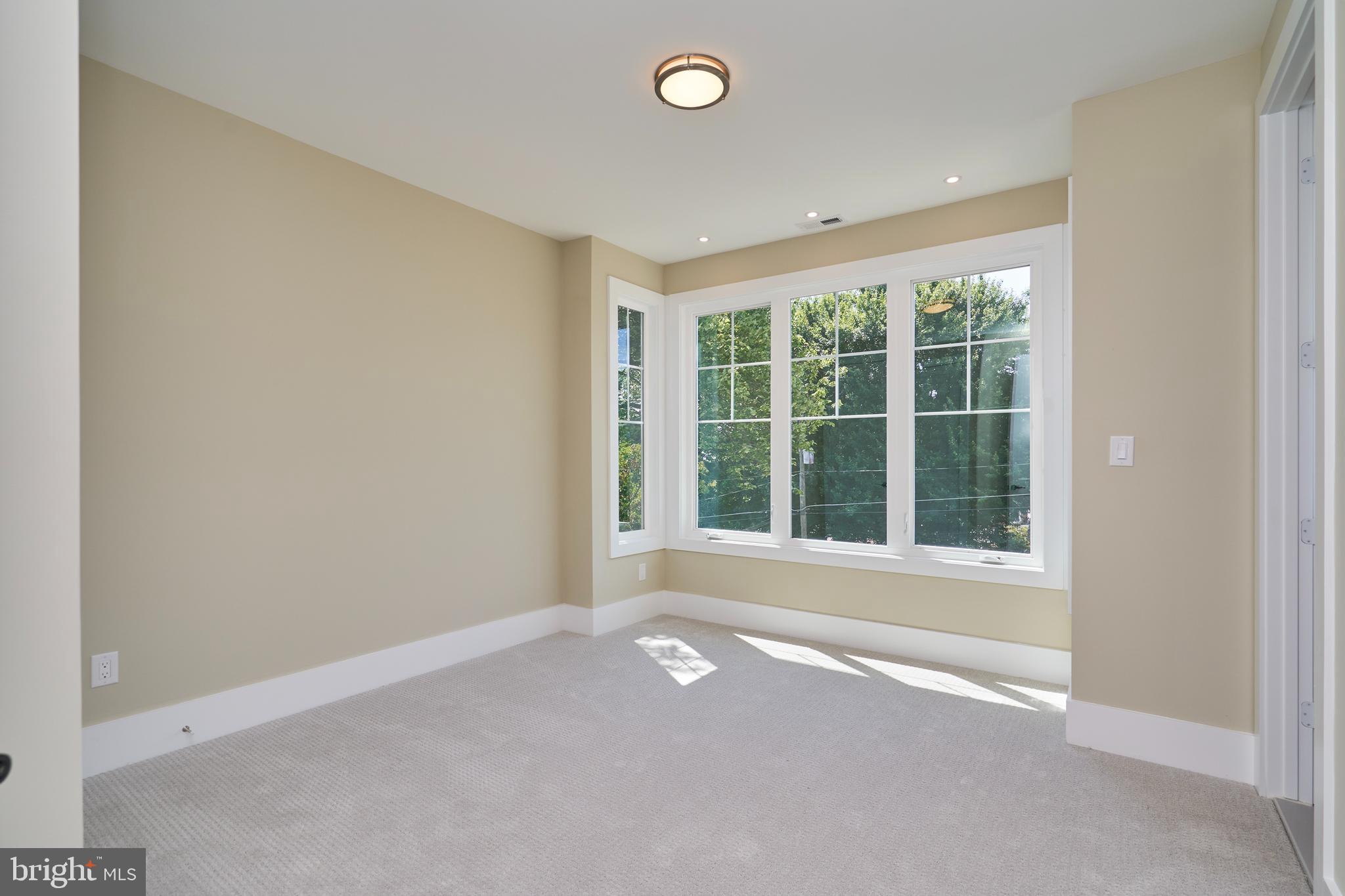 7019 Ridge Drive Alexandria, VA 22306 - Photo 35 of 67 4th bedroom perfect ! Has Private Bath