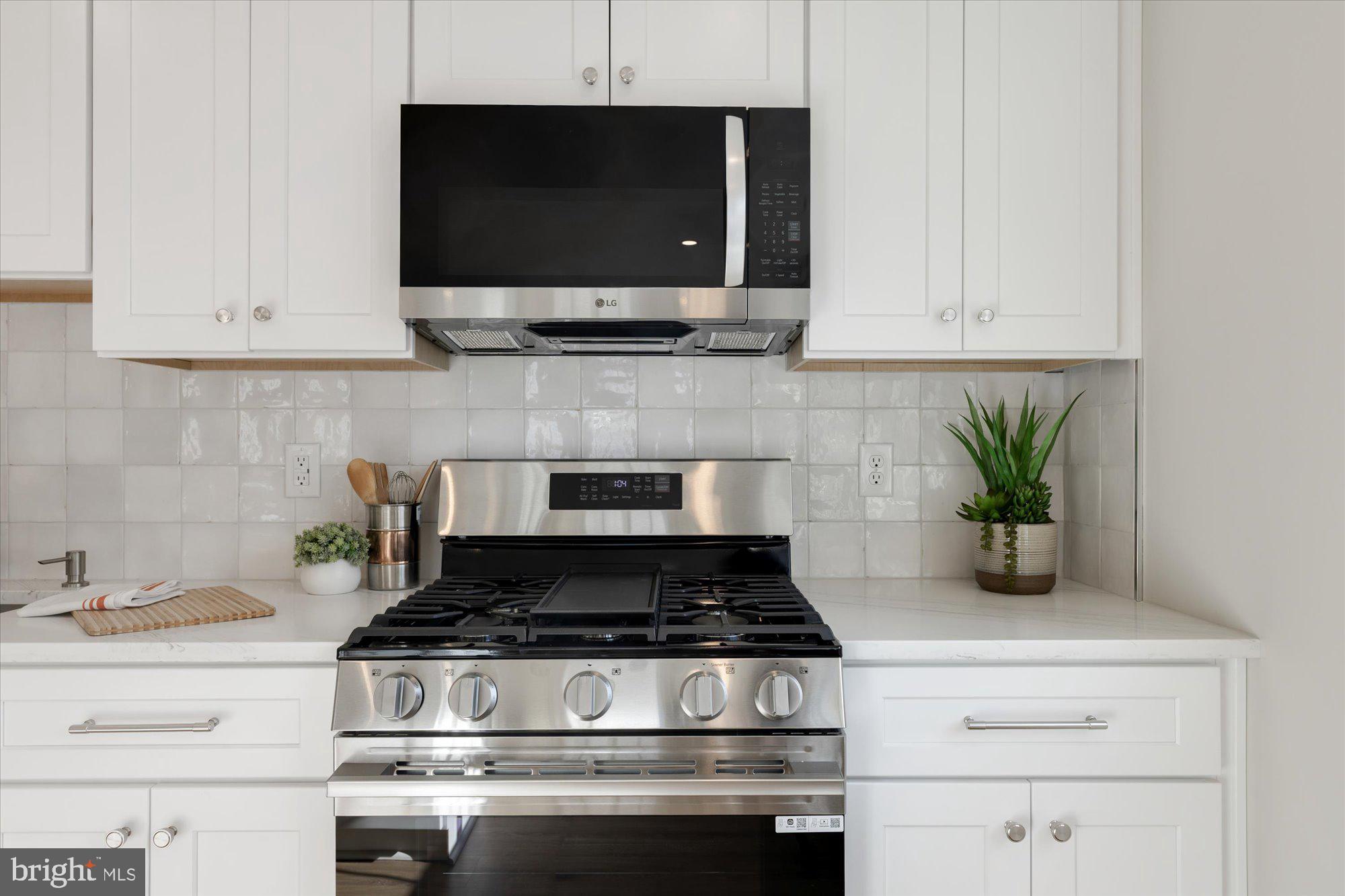 3254 Gunston Road Alexandria, VA 22302 - Photo 15 of 37