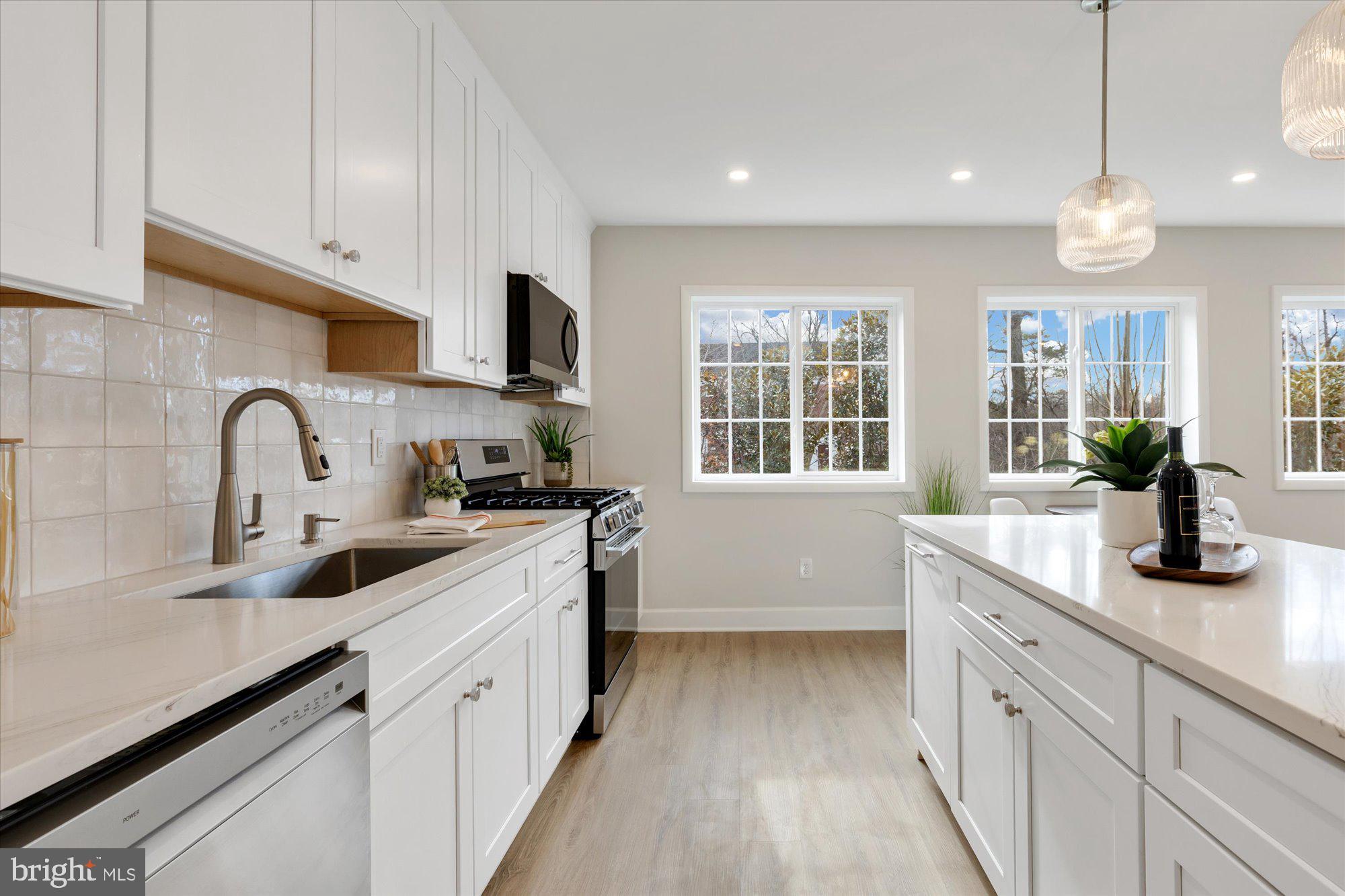 3254 Gunston Road Alexandria, VA 22302 - Photo 17 of 37