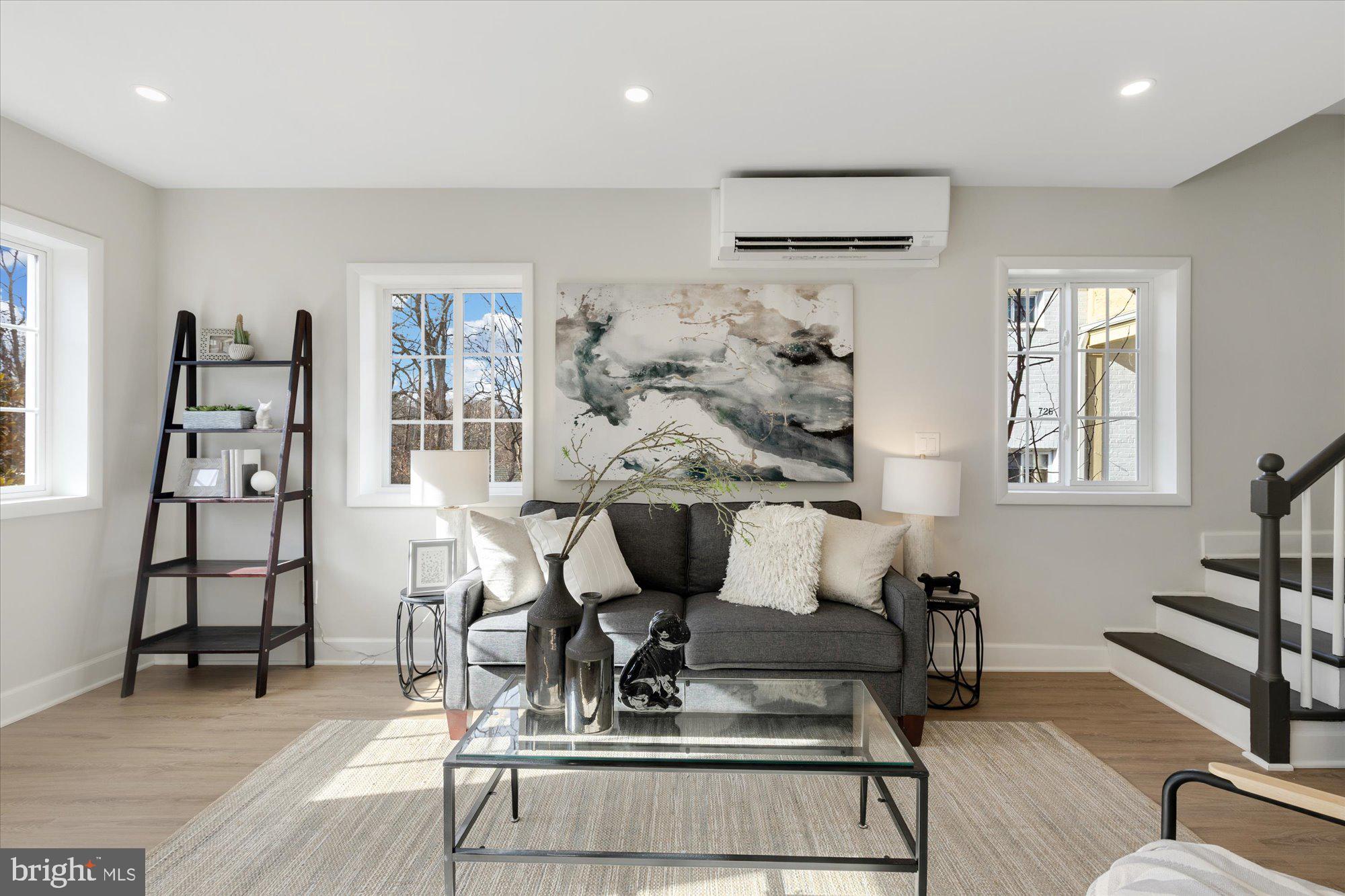 3254 Gunston Road Alexandria, VA 22302 - Photo 8 of 37