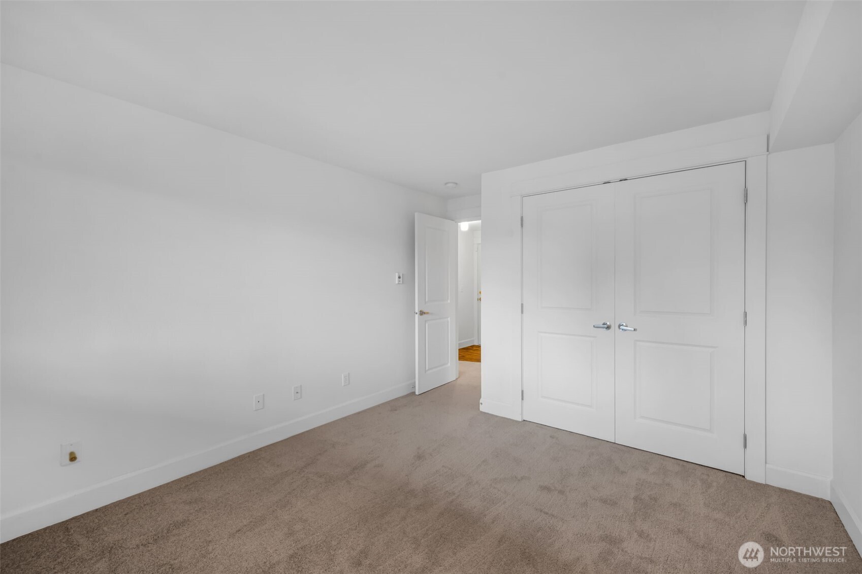 300 North 130th Street, Unit 7203 Seattle, WA 98133 - Photo 20 of 34