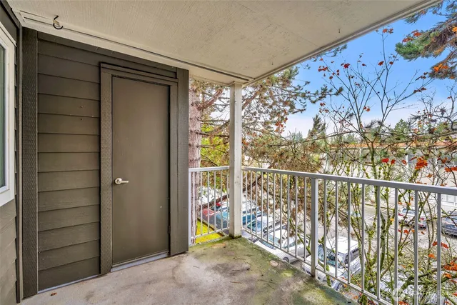 $295,000 | 300 North 130th Street, Unit 7203, Seattle, WA 98133