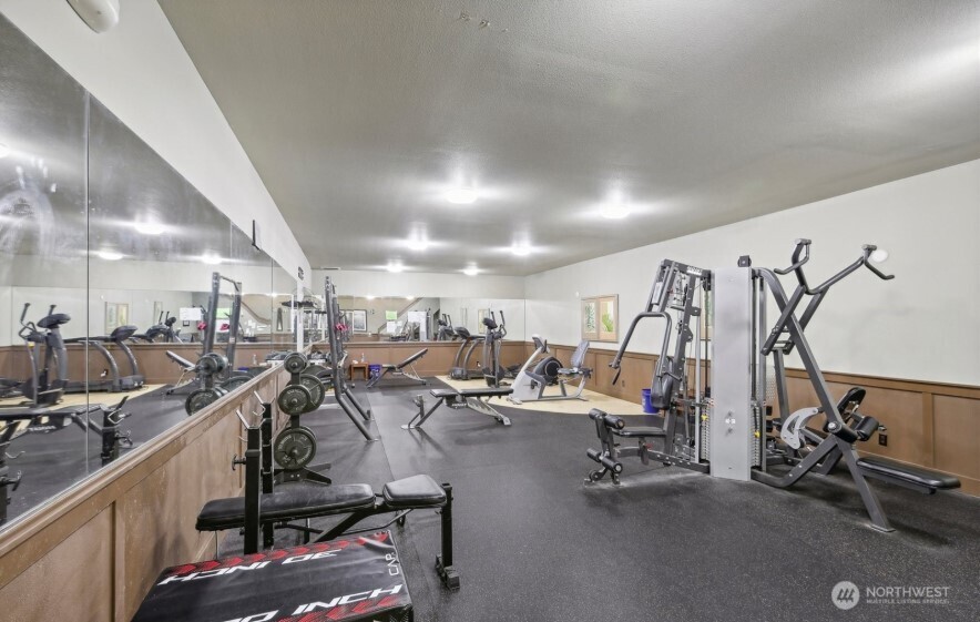 300 North 130th Street, Unit 7203 Seattle, WA 98133 - Photo 28 of 34