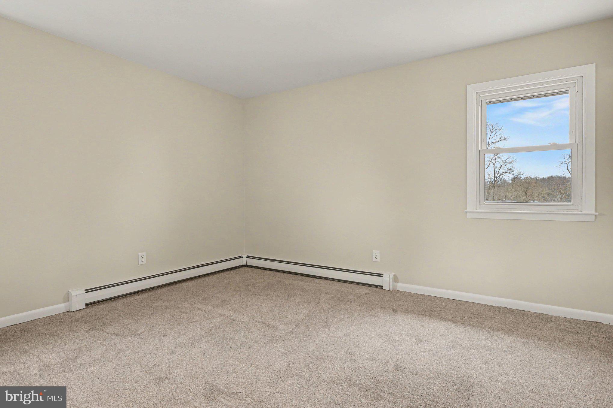 305 Green Hill Road Telford, PA 18969 - Photo 22 of 31