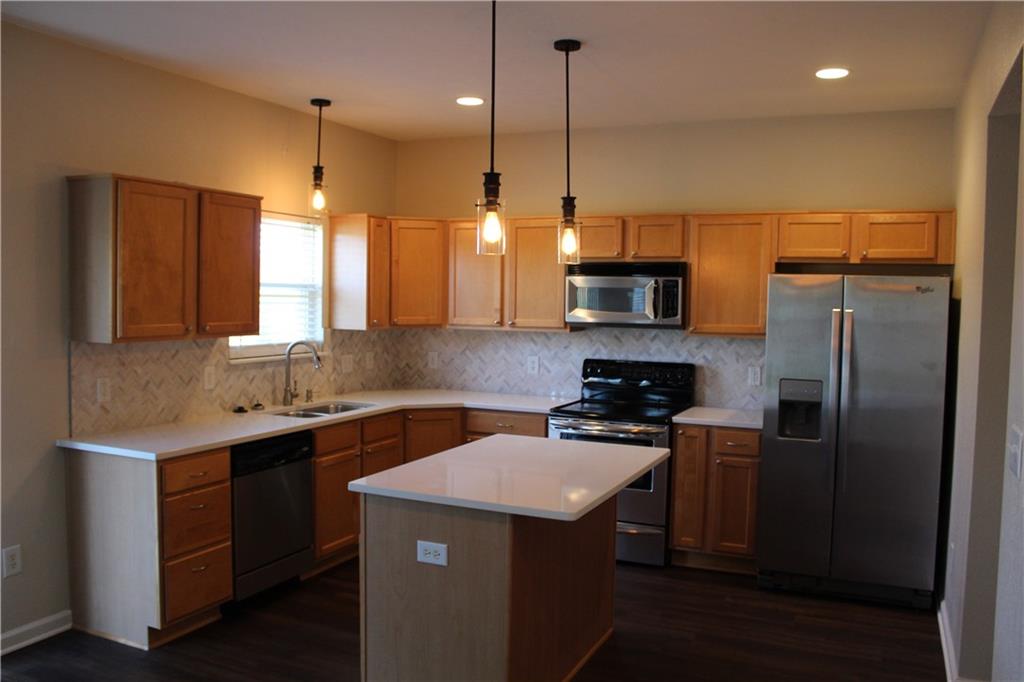 12525 Schoolhouse Road Fishers, IN 46037 - Photo 11 of 39 Gallery Image 11