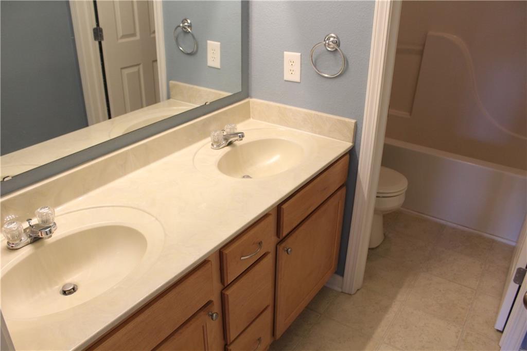12525 Schoolhouse Road Fishers, IN 46037 - Photo 30 of 39 Gallery Image 30