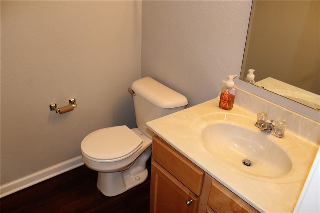 12525 Schoolhouse Road Fishers, IN 46037 - Photo 9 of 39 Gallery Image 9