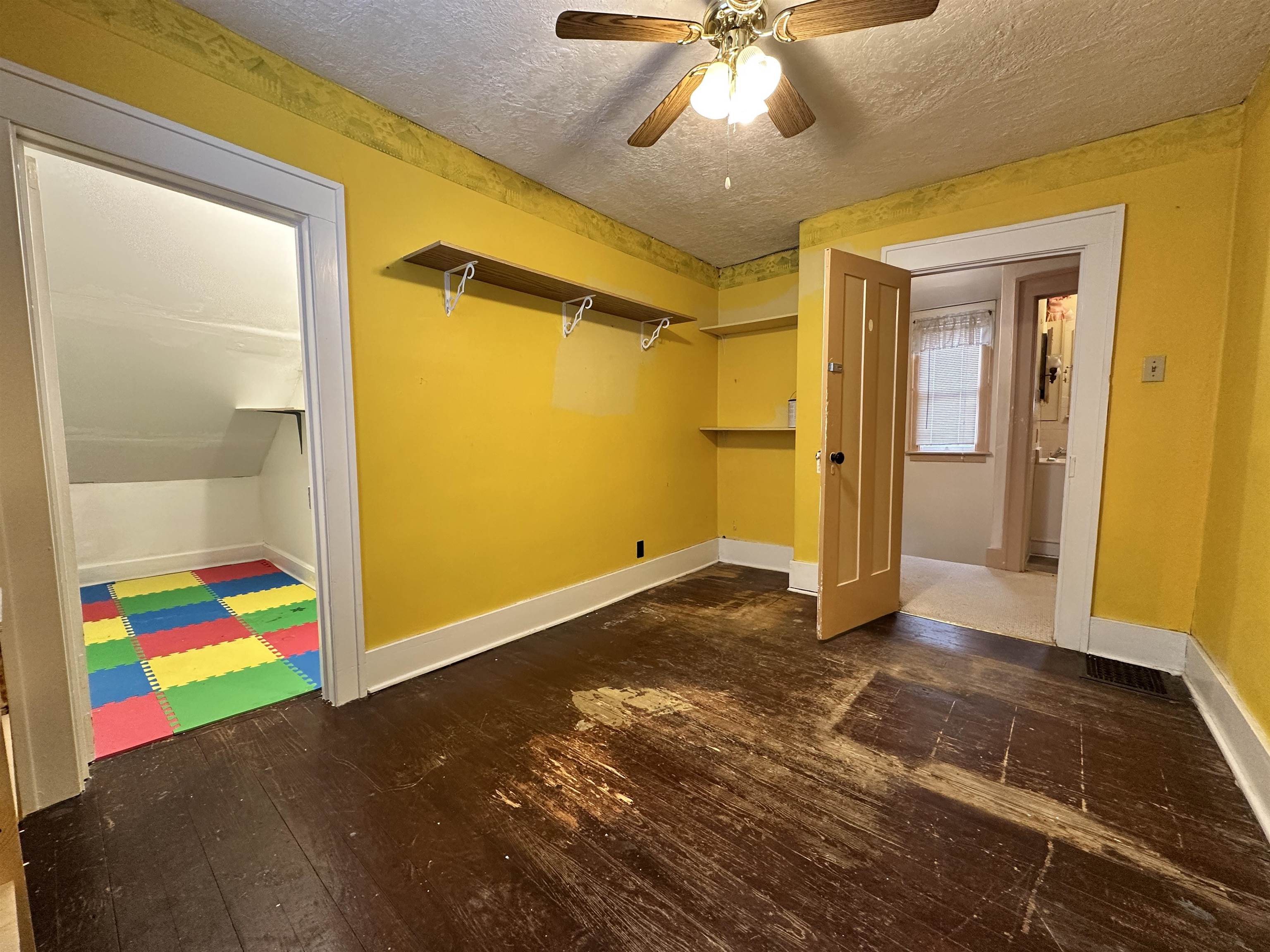 1441 South Float Avenue Freeport, IL 61032 - Photo 8 of 31