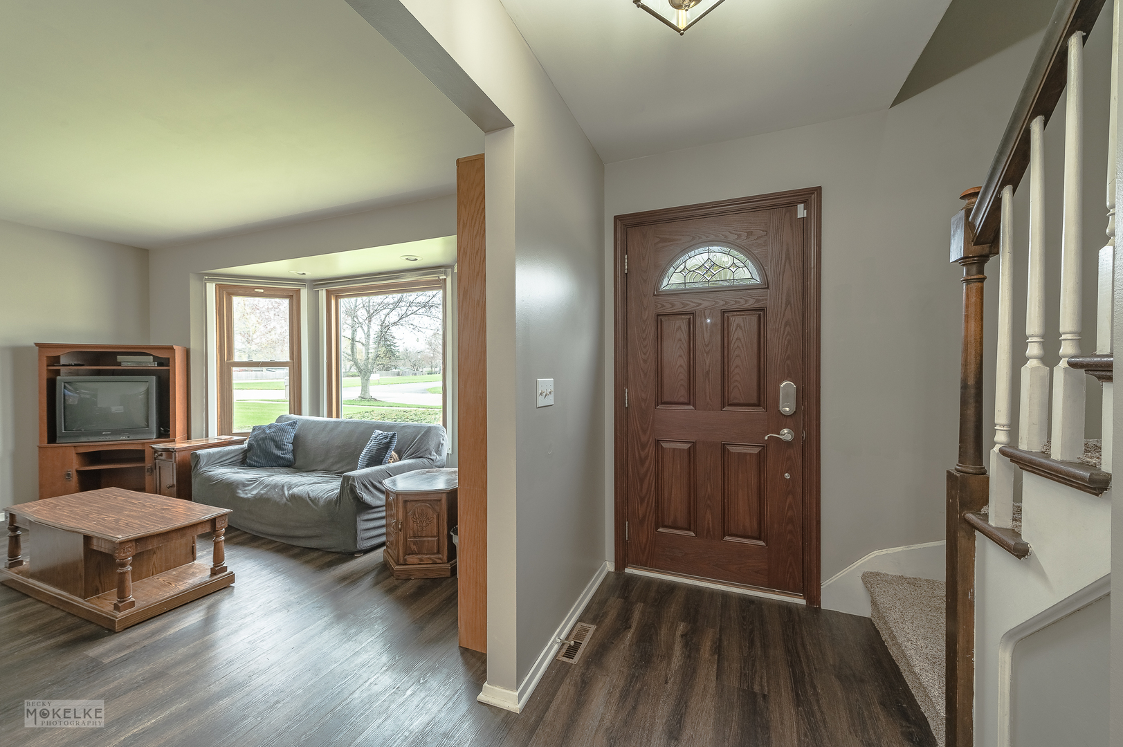 14 Pembrooke Road Montgomery, IL 60538 - Photo 7 of 28 a living room with furniture and a wooden floor