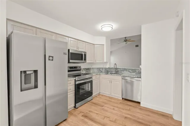 $289,900 | 4333 Trails Drive, Unit 101, Sarasota, FL 34232