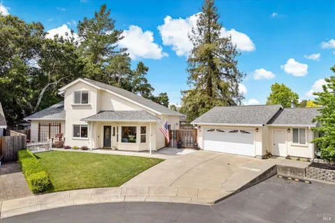 $879,000 | 115 Poe Court, Napa, CA 94558