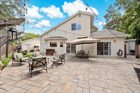 $879,000 | 115 Poe Court, Napa, CA 94558