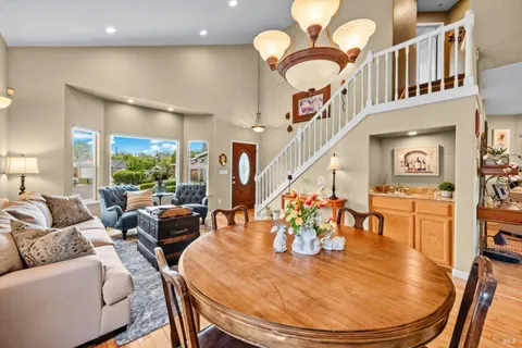 $879,000 | 115 Poe Court, Napa, CA 94558