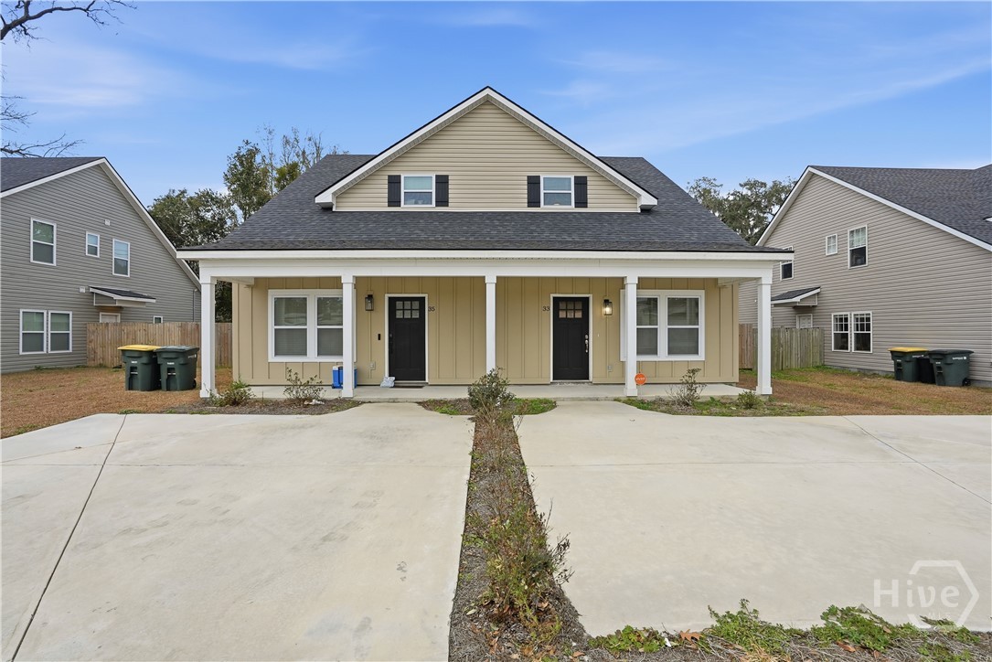 33 Travis Street Savannah, GA 31406 - Photo 1 of 25