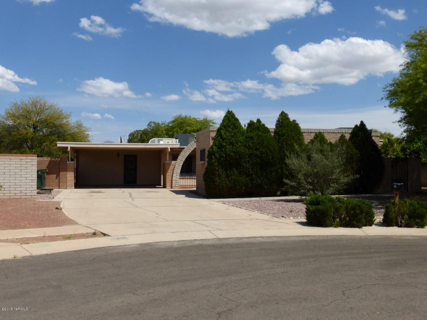 9238 East Stella Road Tucson, AZ 85730 - Photo 1 of 25