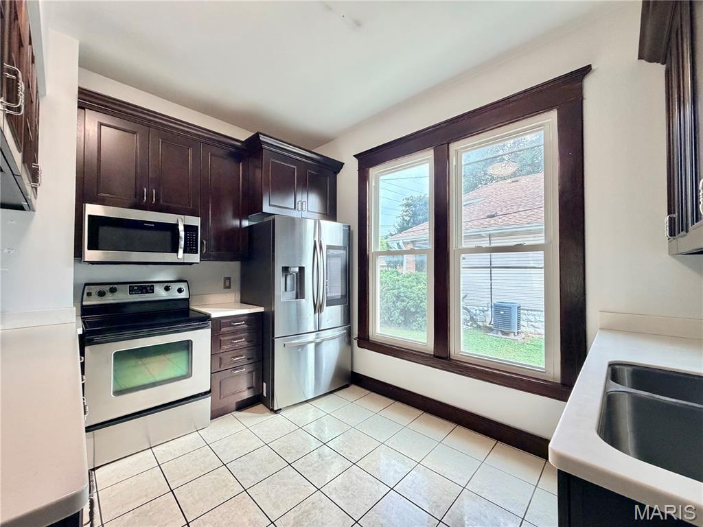 620 St Louis Road Collinsville, IL 62234 - Photo 17 of 28 Gallery Image 17