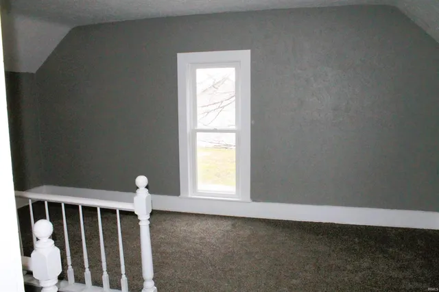 $304,900 | 325 West Us Highway, Albion, IN 46701