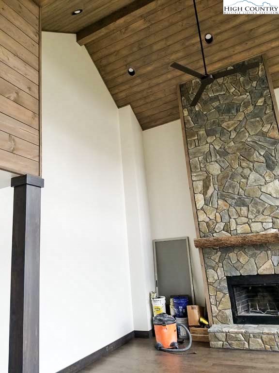 317 High Willhays Road, Unit 2 Boone, NC 28607 - Photo 3 of 30 Gallery Image 3