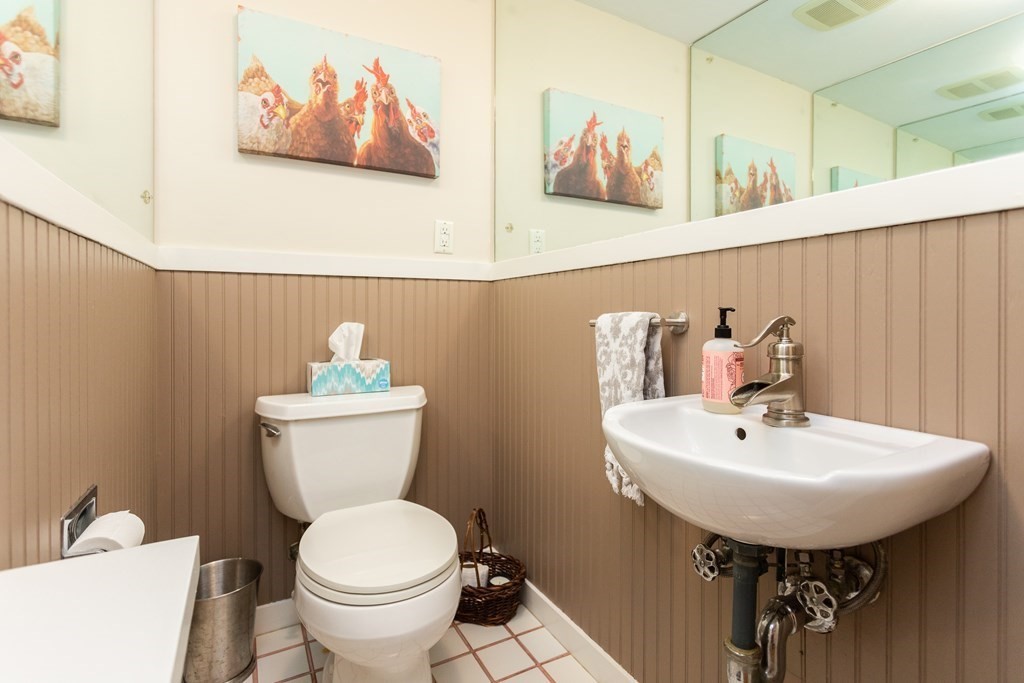 1314 Walnut Street Newton, MA 02461 - Photo 20 of 42