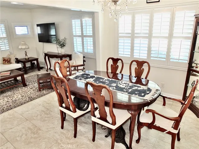 $995,000 | 3913 Knoxville Avenue, Long Beach, CA 90808