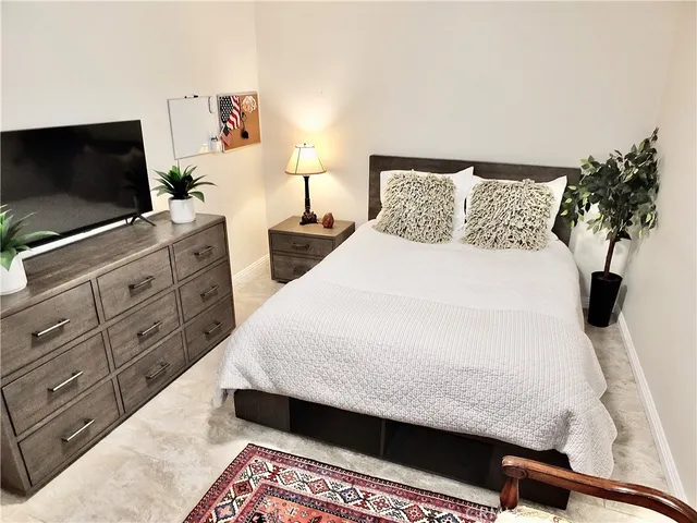 $995,000 | 3913 Knoxville Avenue, Long Beach, CA 90808