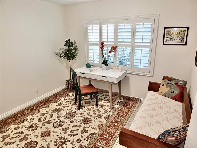 $995,000 | 3913 Knoxville Avenue, Long Beach, CA 90808