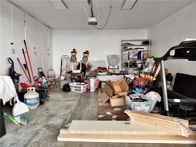 $995,000 | 3913 Knoxville Avenue, Long Beach, CA 90808