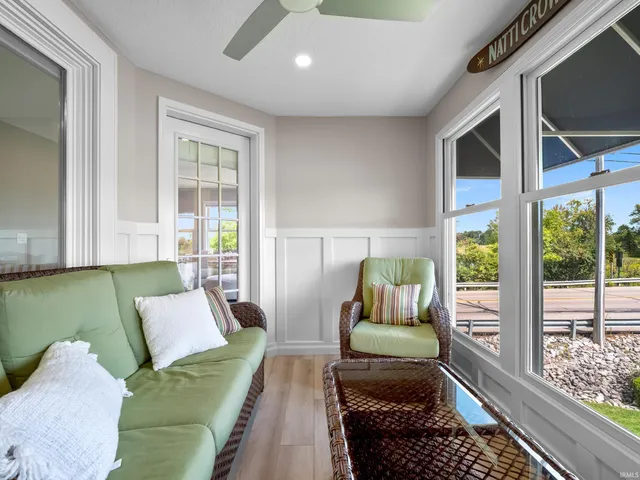 $349,000 | 700 South Lakeside Drive, Unit 8, Syracuse, IN 46567