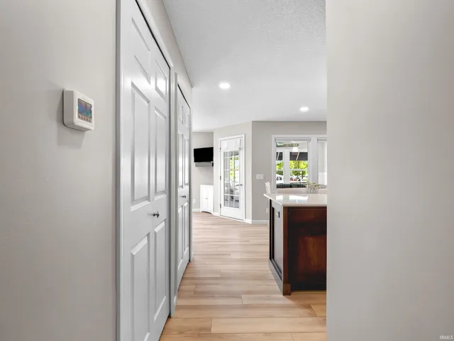 $349,000 | 700 South Lakeside Drive, Unit 8, Syracuse, IN 46567