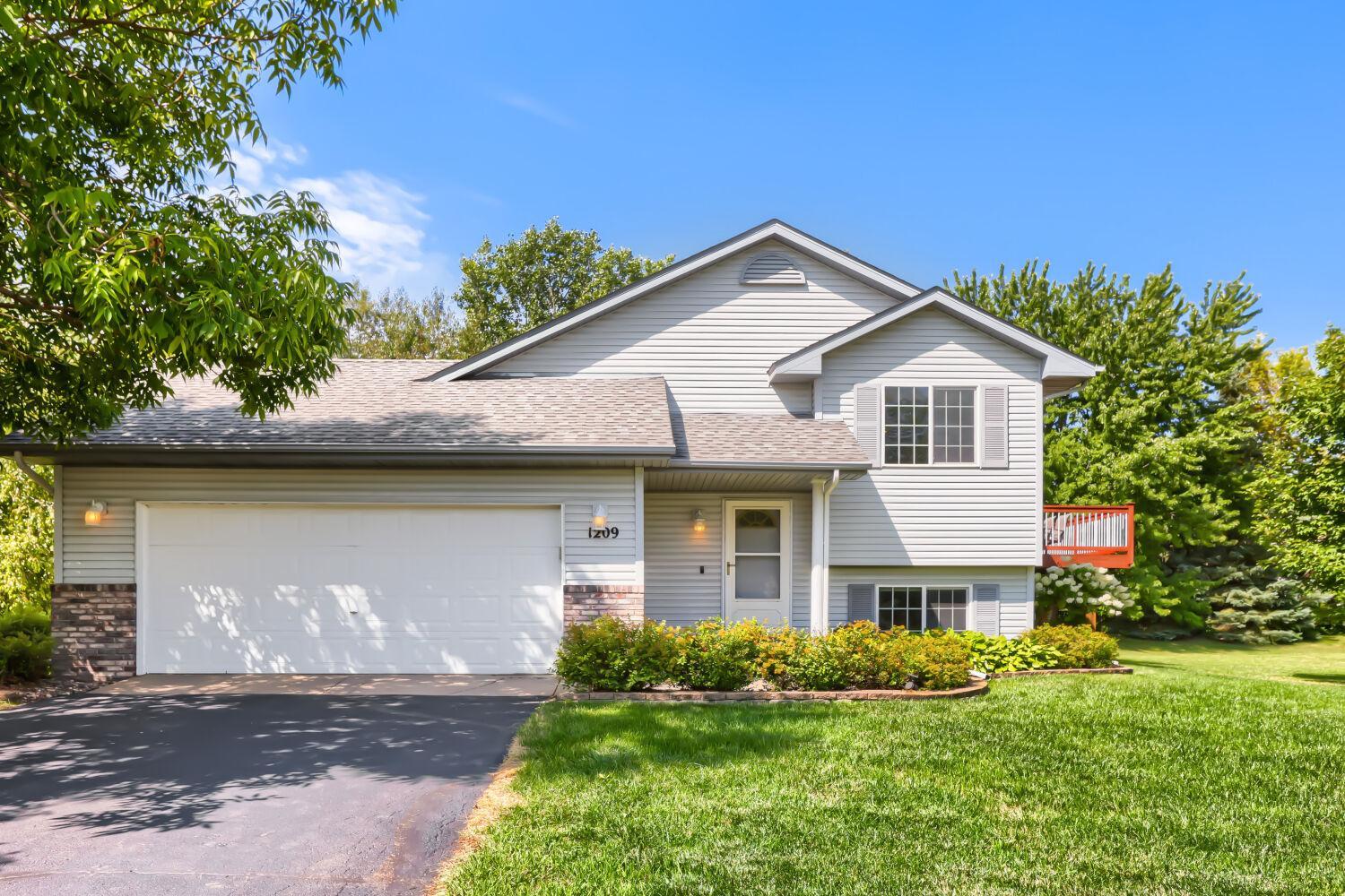 1209 Roberts Road Buffalo, MN 55313 - Photo 1 of 22 Gallery Image 1