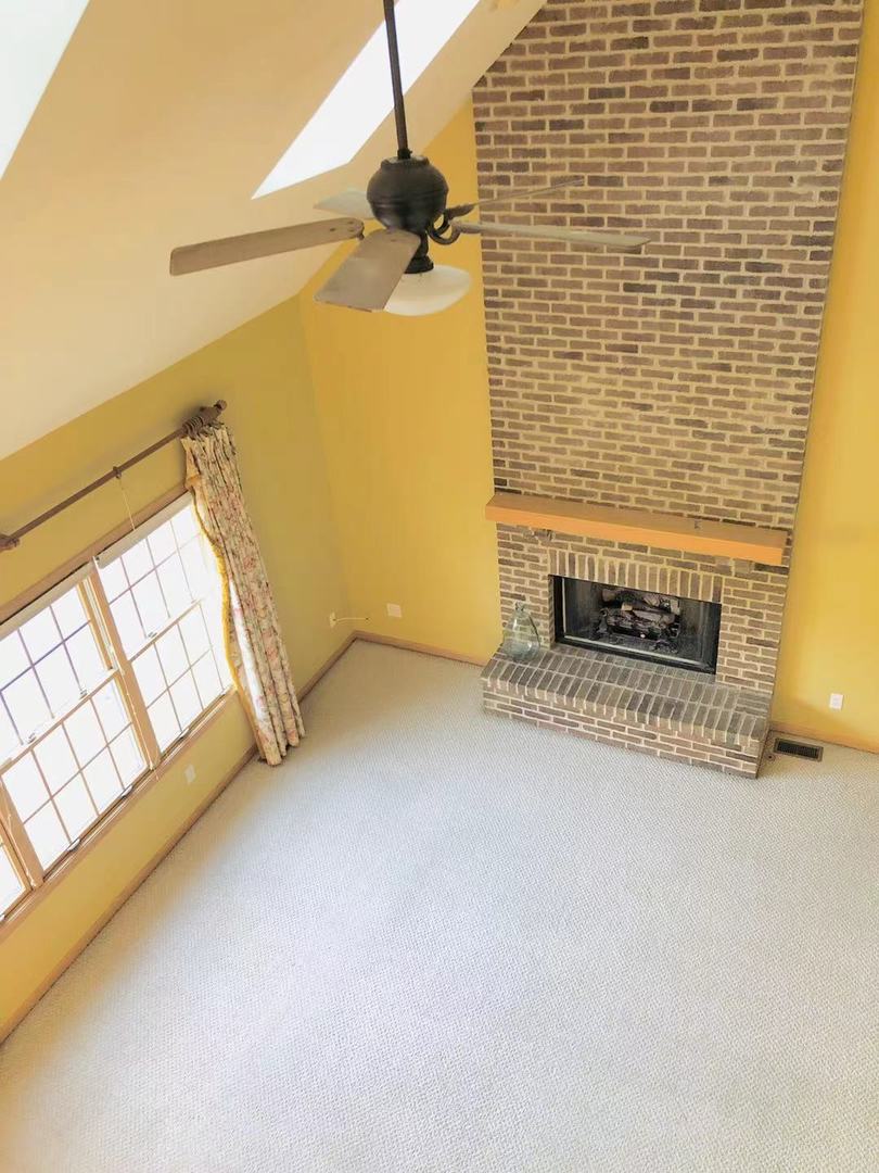 1381 Axcel Lane Sycamore, IL 60178 - Photo 14 of 39 a view of entryway