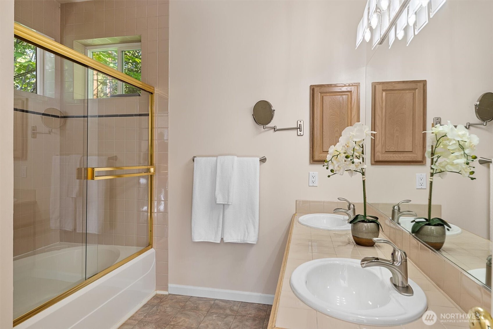 9804 Northeast Riverbend Drive, Unit B101 Bothell, WA 98011 - Photo 27 of 36