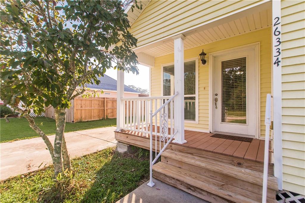 26334 Riverscape Drive Springfield, LA 70462 - Photo 2 of 21