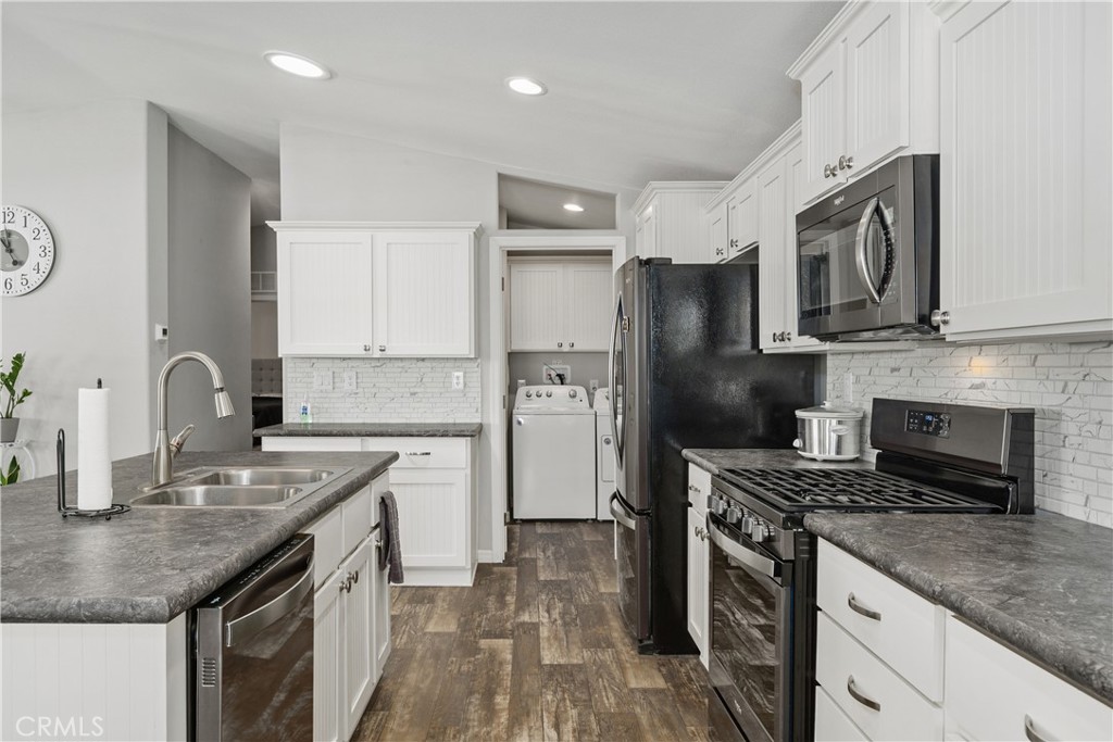 4000 Pierce Street, Unit 256 Riverside, CA 92505 - Photo 18 of 35 Gallery Image 18