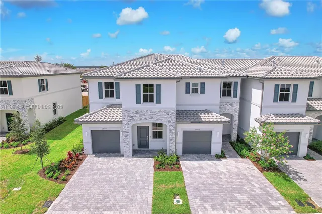 $3,600 | 12002 Northwest 47th Manor, Coral Springs, FL 33076