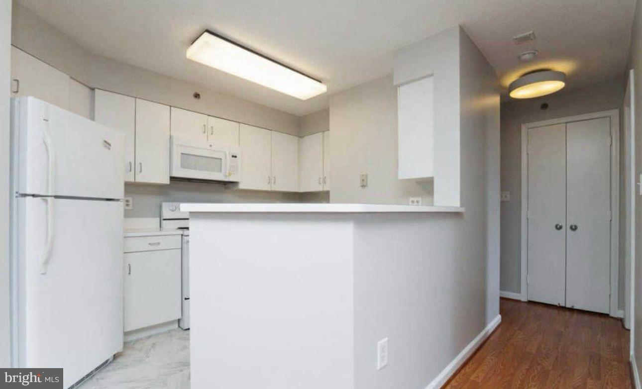 1230 23rd Street Northwest, Unit 818 Washington, DC 20037 - Photo 16 of 28