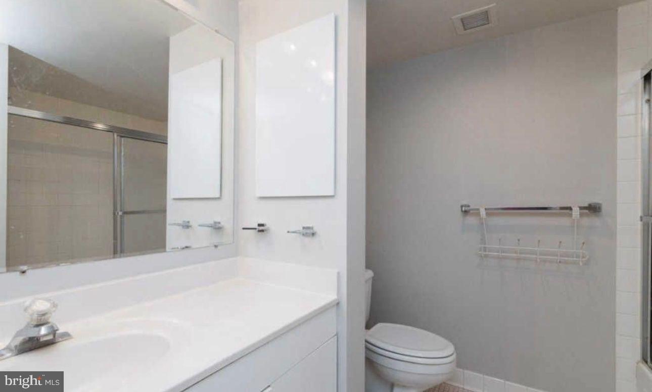 1230 23rd Street Northwest, Unit 818 Washington, DC 20037 - Photo 23 of 28