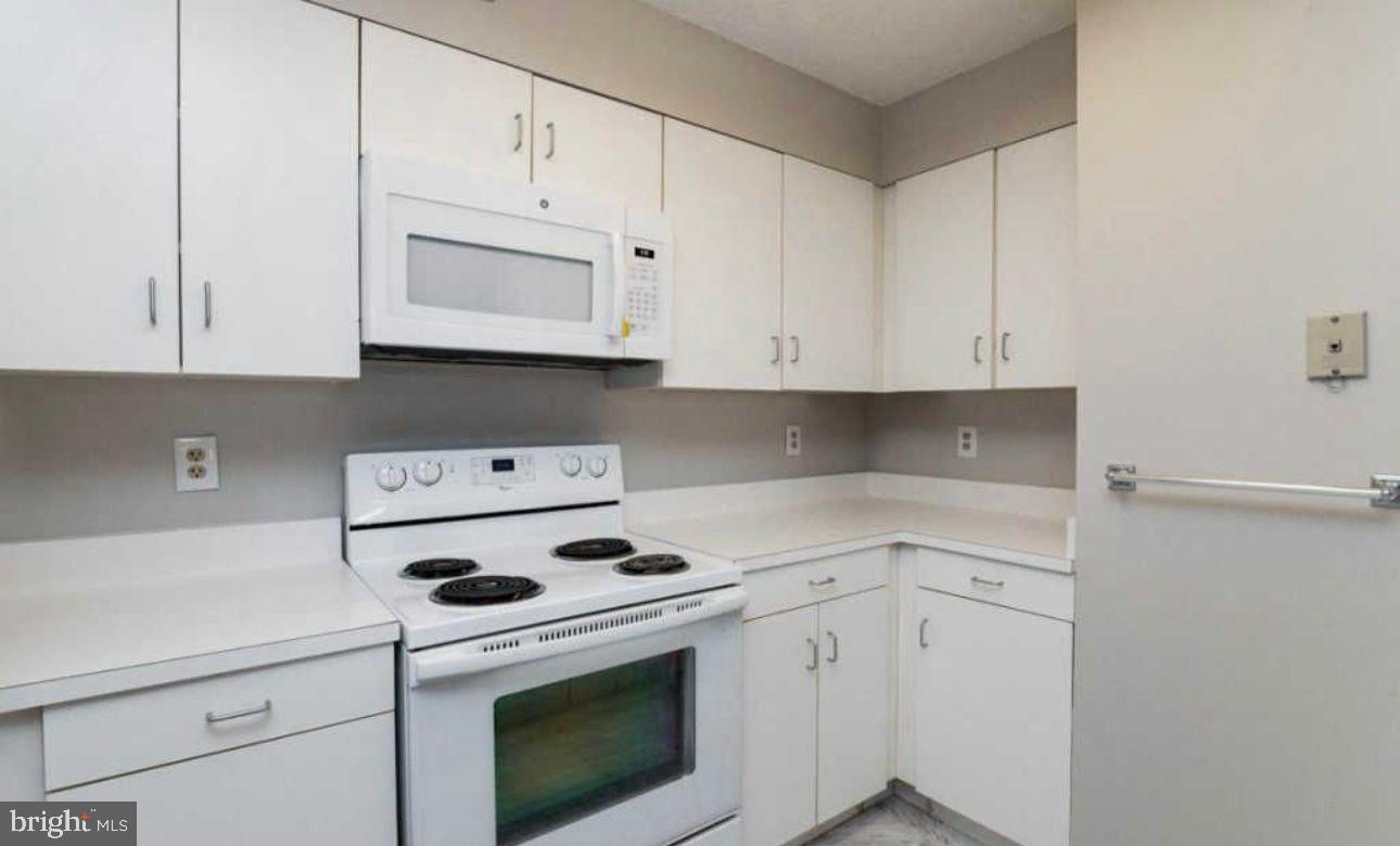 1230 23rd Street Northwest, Unit 818 Washington, DC 20037 - Photo 4 of 28