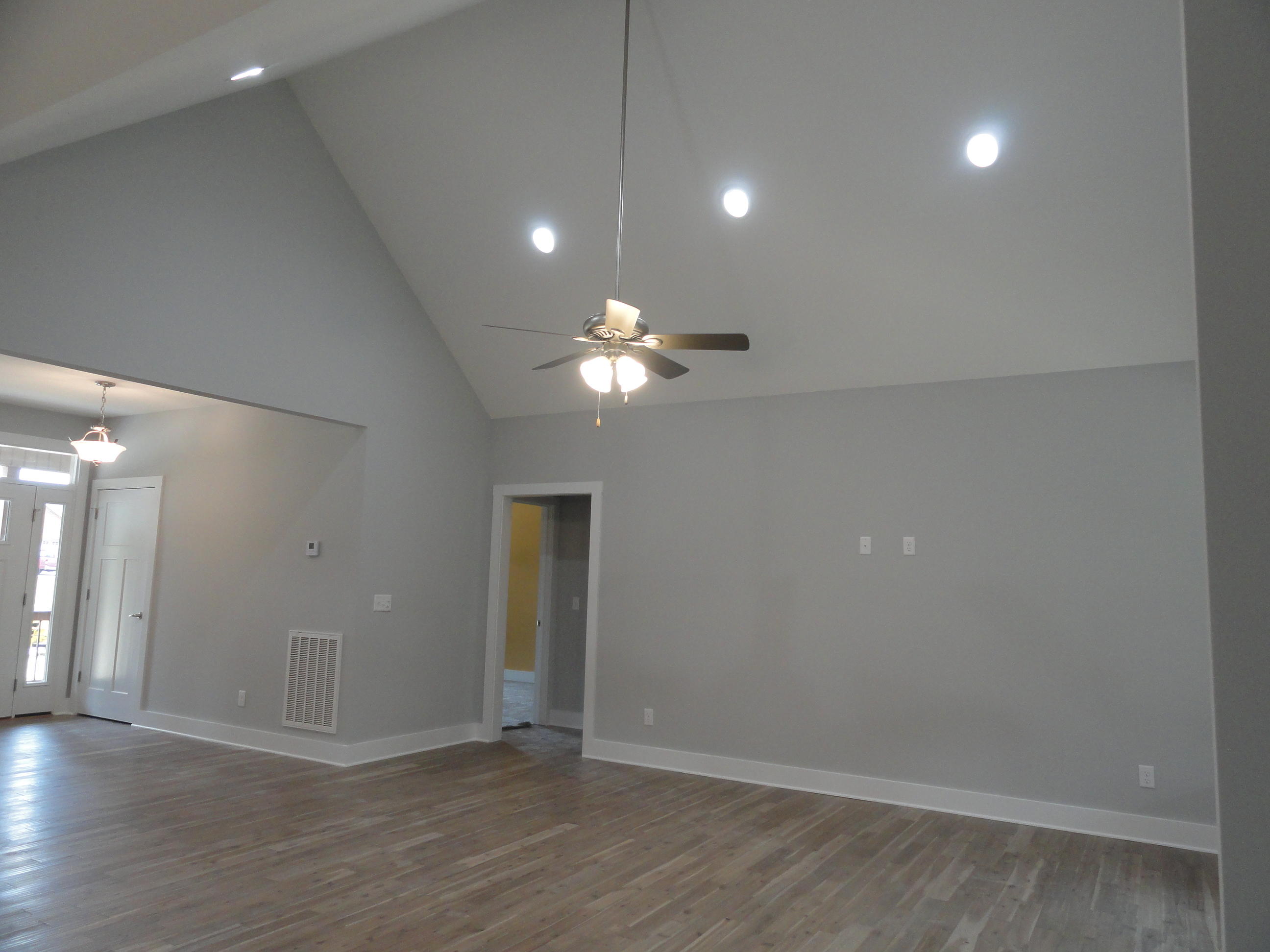 1035 Houston Springs Road Greenback, TN 37742 - Photo 12 of 38 Living Room