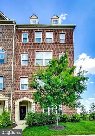 $425,000 | 8001 Greenbelt Station Parkway, Unit 305J, Greenbelt, MD 20770