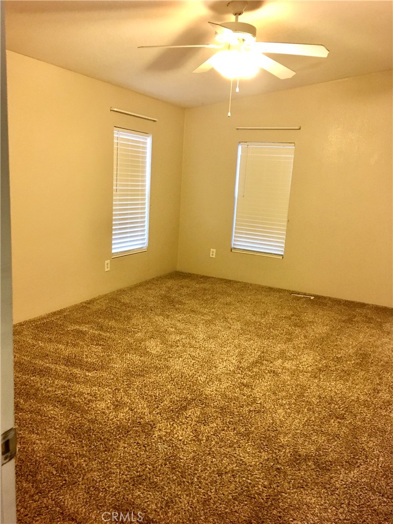 14121 Lakota Road Apple Valley, CA 92307 - Photo 35 of 40 Back house primary