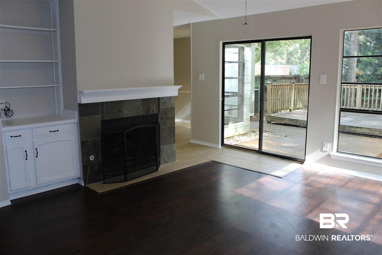 1833 Spring Brook Court Mobile, AL 36609 - Photo 4 of 12