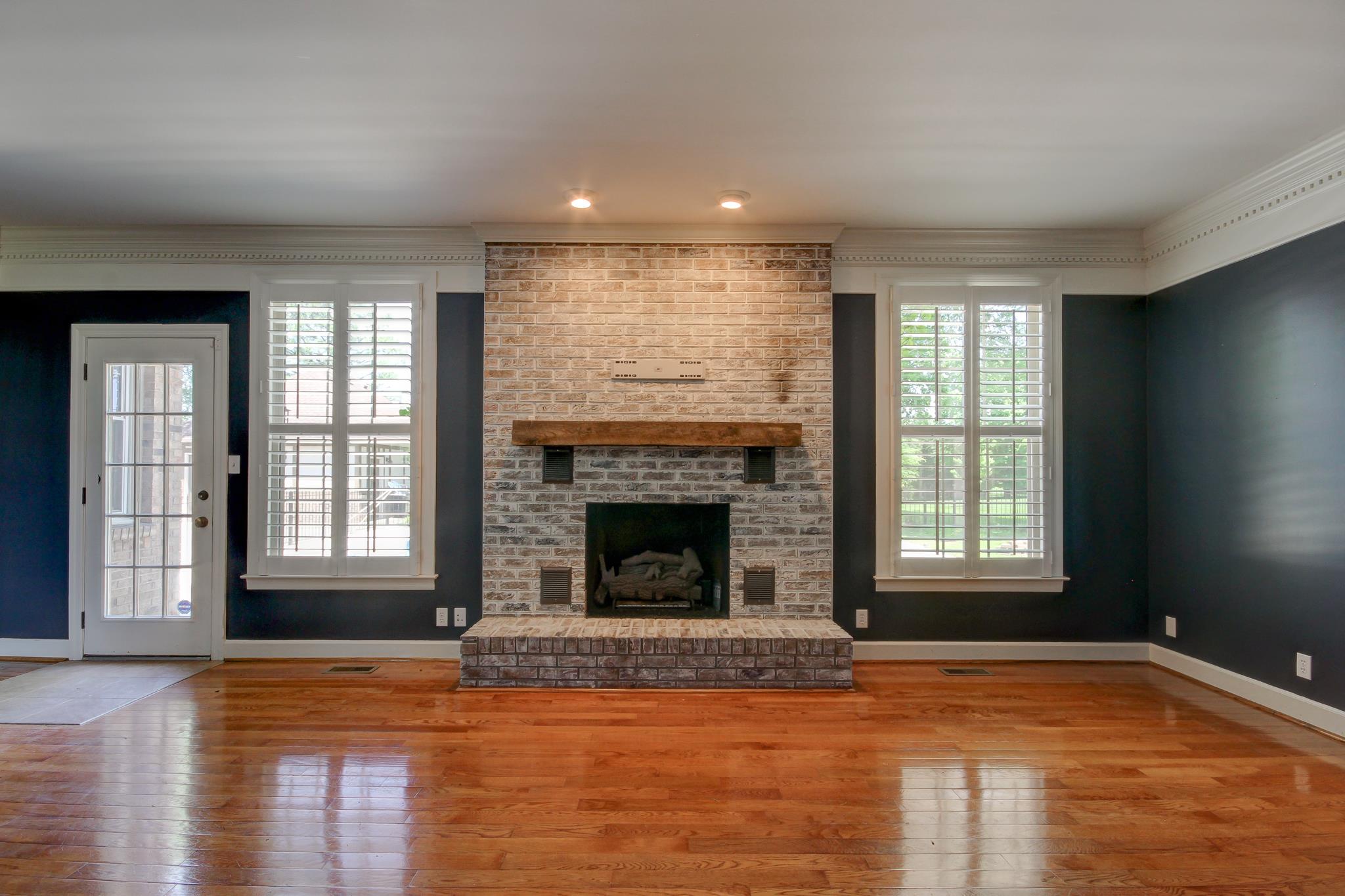 2205 Springlot Road Clarksville, TN 37043 - Photo 8 of 29 Gallery Image 8