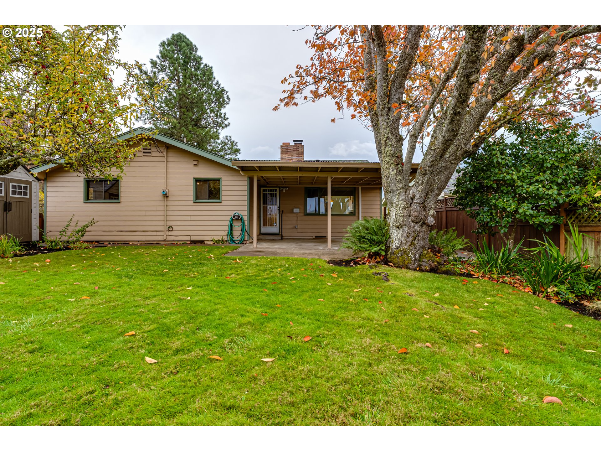 2550 Lawrence Street Eugene, OR 97405 - Photo 41 of 48 a front view of house with yard and green space