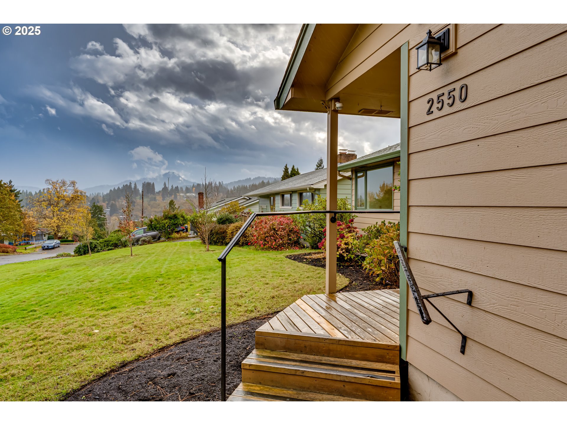 2550 Lawrence Street Eugene, OR 97405 - Photo 6 of 48 a view of a park with iron stairs
