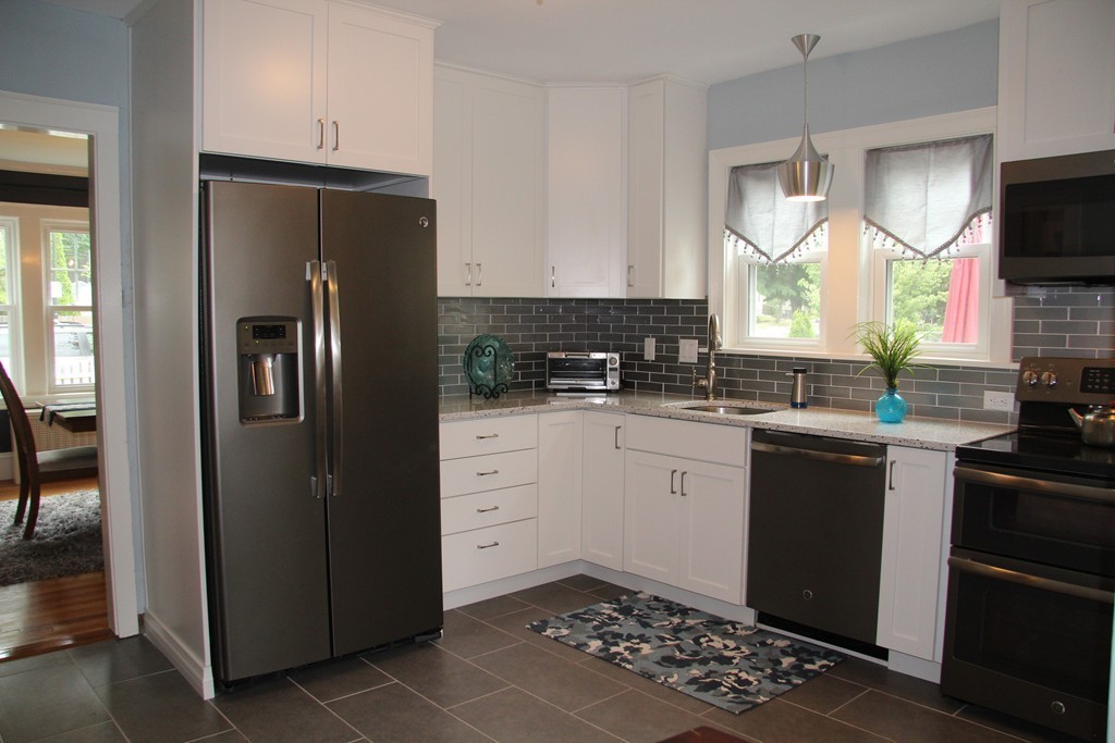 96 Commodore Road Worcester, MA 01602 - Photo 6 of 30 Gallery Image 6