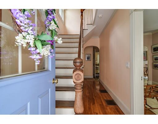 18 Alger Street Natick, MA 01760 - Photo 4 of 24 Gallery Image 4