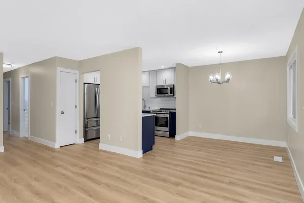 $229,900 | 5141 Balmoral Lane, Unit 3, Bloomington, MN 55437