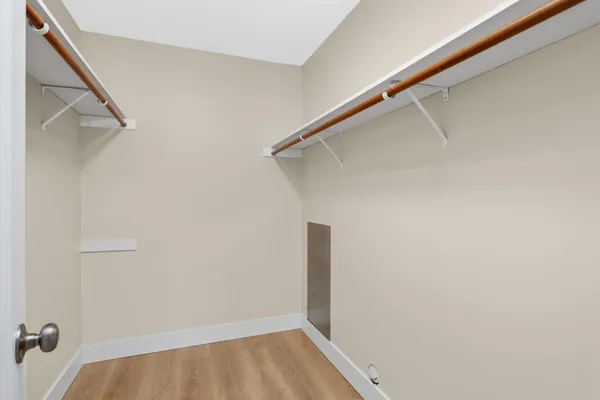 $229,900 | 5141 Balmoral Lane, Unit 3, Bloomington, MN 55437