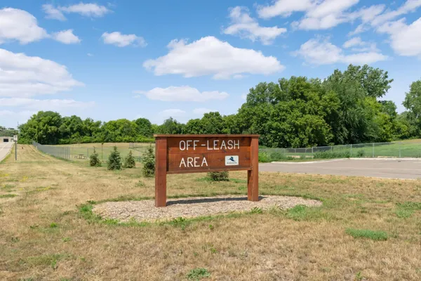 $229,900 | 5141 Balmoral Lane, Unit 3, Bloomington, MN 55437